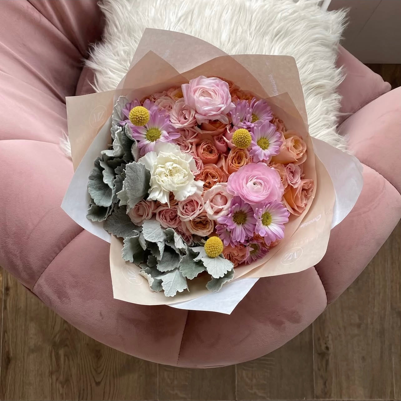 Daysi Bouquet